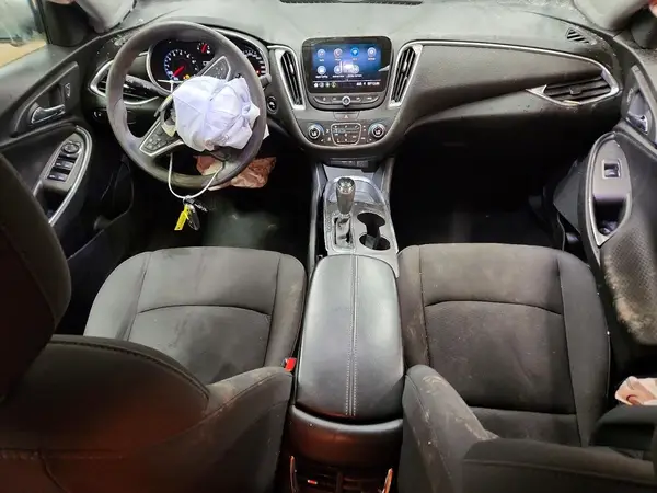 1G1ZD5ST6KF191061 2019 CHEVROLET MALIBU - Image 8