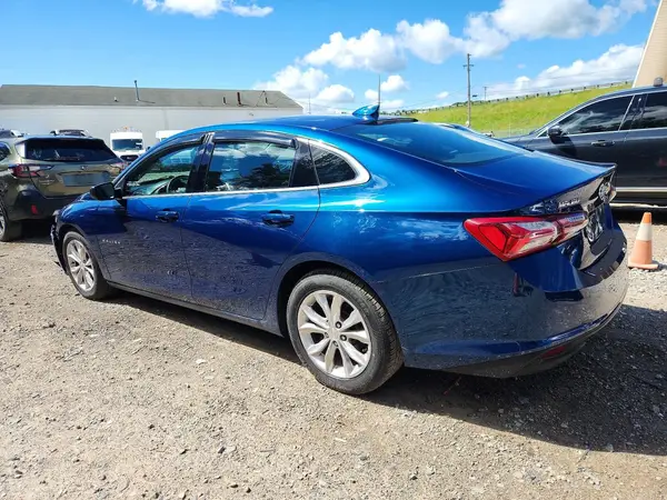 1G1ZD5ST6KF200082 2019 CHEVROLET MALIBU - Image 2