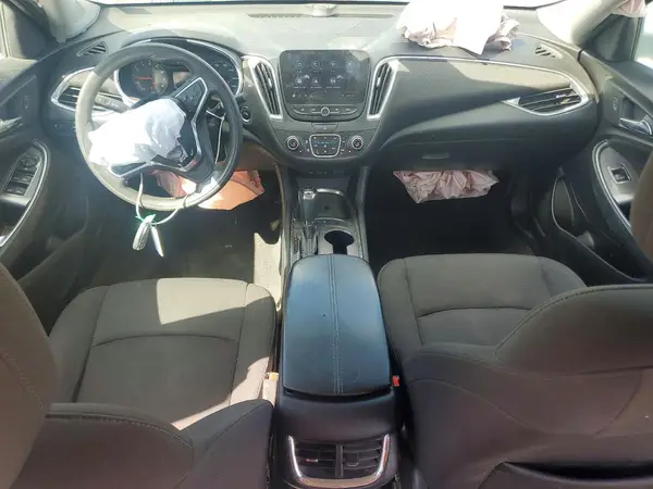 1G1ZD5ST6KF205511 2019 CHEVROLET MALIBU - Image 8