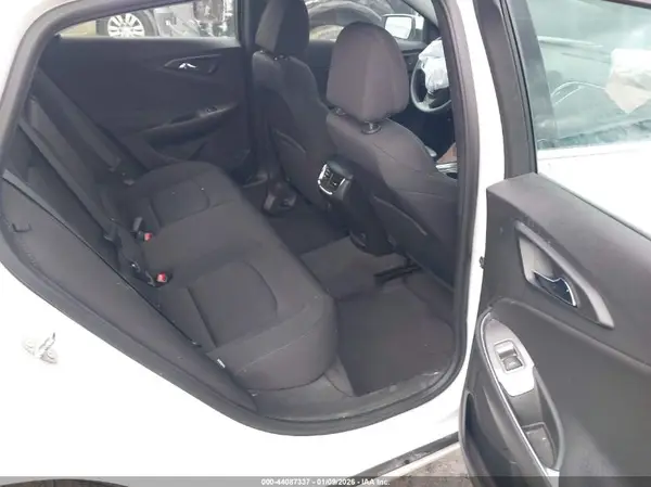 1G1ZD5ST6KF208621 2019 CHEVROLET MALIBU - Image 8