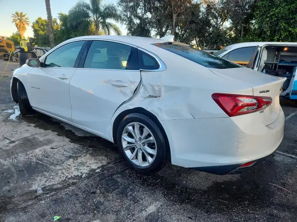 1G1ZD5ST6LF036401 2020 CHEVROLET MALIBU - Image 2