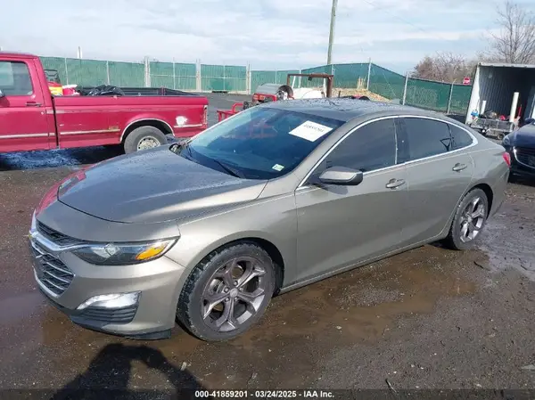 1G1ZD5ST6LF111825 2020 CHEVROLET MALIBU - Image 2