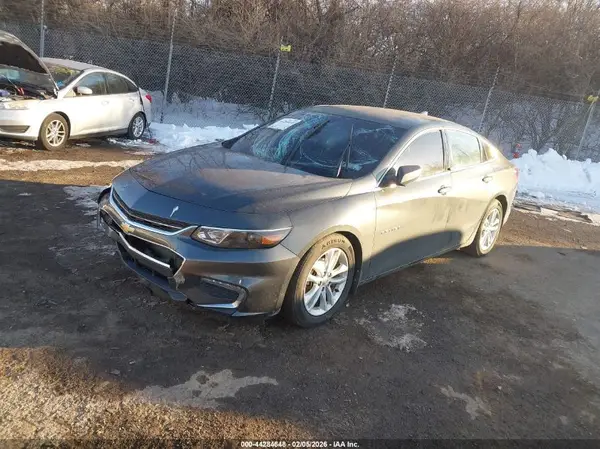 1G1ZD5ST7JF100555 2018 CHEVROLET MALIBU - Image 2