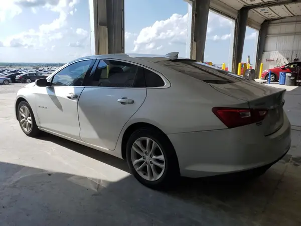 1G1ZD5ST7JF113550 2018 CHEVROLET MALIBU - Image 2