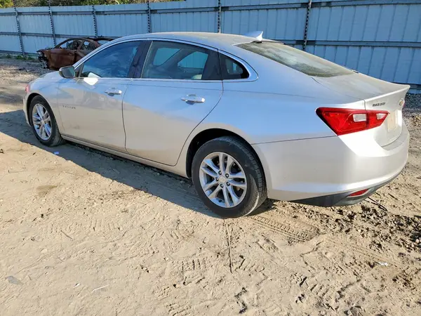 1G1ZD5ST7JF115055 2018 CHEVROLET MALIBU - Image 2