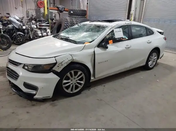 1G1ZD5ST7JF122328 2018 CHEVROLET MALIBU - Image 2
