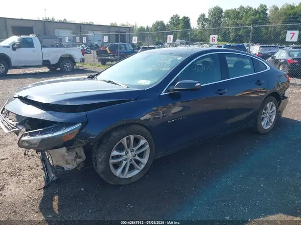 1G1ZD5ST7JF126475 2018 CHEVROLET MALIBU - Image 2