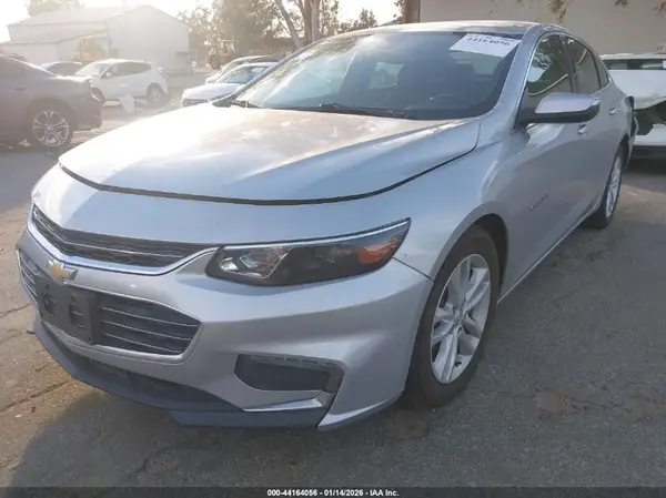 1G1ZD5ST7JF129134 2018 CHEVROLET MALIBU - Image 2