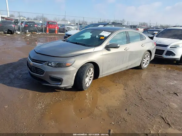 1G1ZD5ST7JF133717 2018 CHEVROLET MALIBU - Image 2