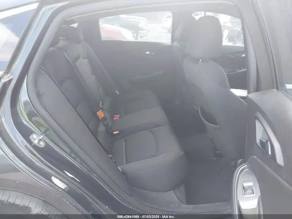 1G1ZD5ST7JF135760 2018 CHEVROLET MALIBU - Image 8