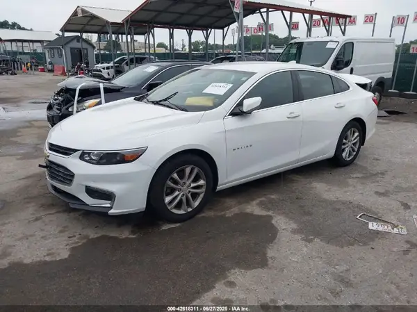 1G1ZD5ST7JF136892 2018 CHEVROLET MALIBU - Image 2