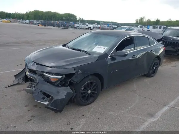 1G1ZD5ST7JF140666 2018 CHEVROLET MALIBU - Image 2