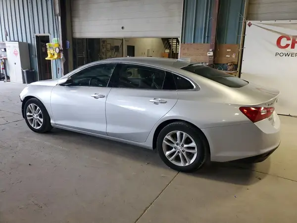 1G1ZD5ST7JF141185 2018 CHEVROLET MALIBU - Image 2