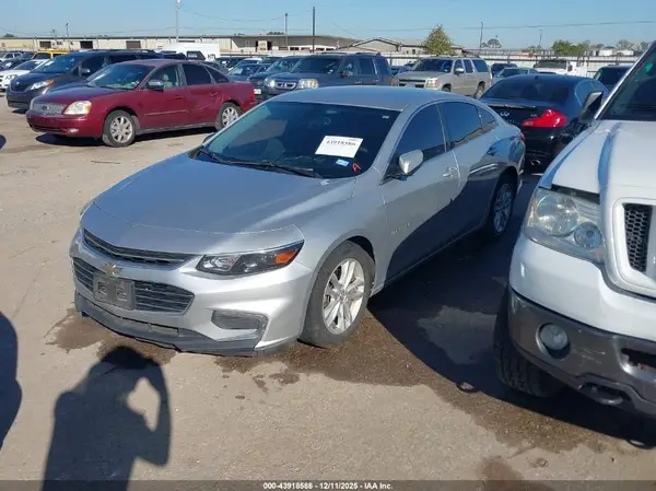 1G1ZD5ST7JF147486 2018 CHEVROLET MALIBU - Image 2