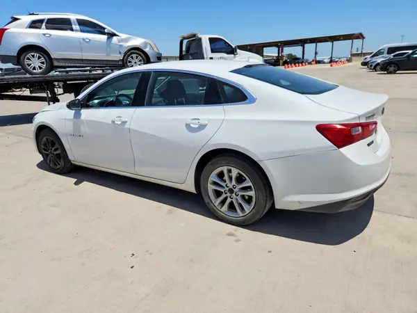 1G1ZD5ST7JF150100 2018 CHEVROLET MALIBU - Image 2