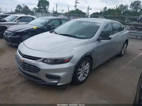 1G1ZD5ST7JF150565 2018 CHEVROLET MALIBU - Image 2
