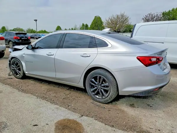 1G1ZD5ST7JF152798 2018 CHEVROLET MALIBU - Image 2