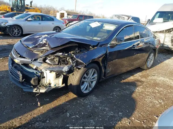 1G1ZD5ST7JF153031 2018 CHEVROLET MALIBU - Image 2