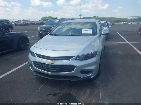 1G1ZD5ST7JF153904 2018 CHEVROLET MALIBU - Image 2
