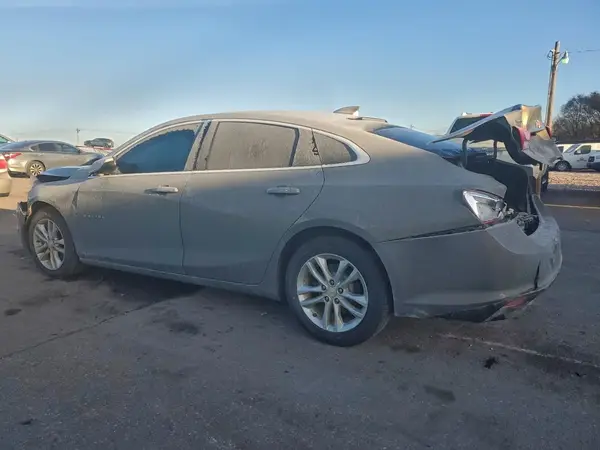 1G1ZD5ST7JF154888 2018 CHEVROLET MALIBU - Image 2