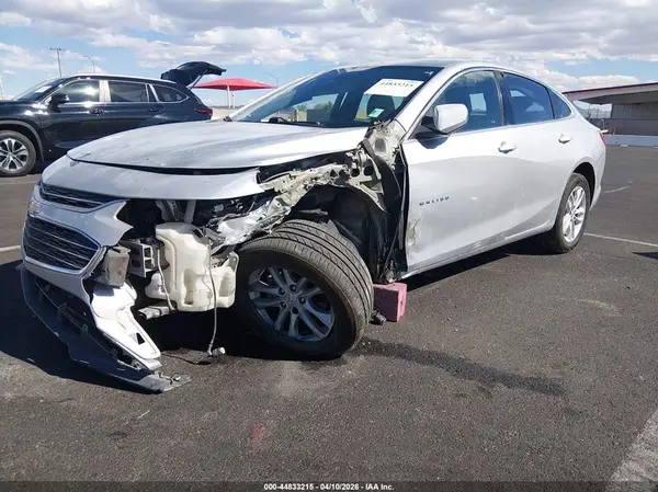 1G1ZD5ST7JF157709 2018 CHEVROLET MALIBU - Image 2