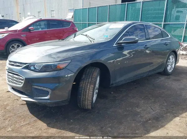 1G1ZD5ST7JF158617 2018 CHEVROLET MALIBU - Image 2