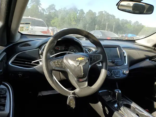 1G1ZD5ST7JF160674 2018 CHEVROLET MALIBU - Image 8
