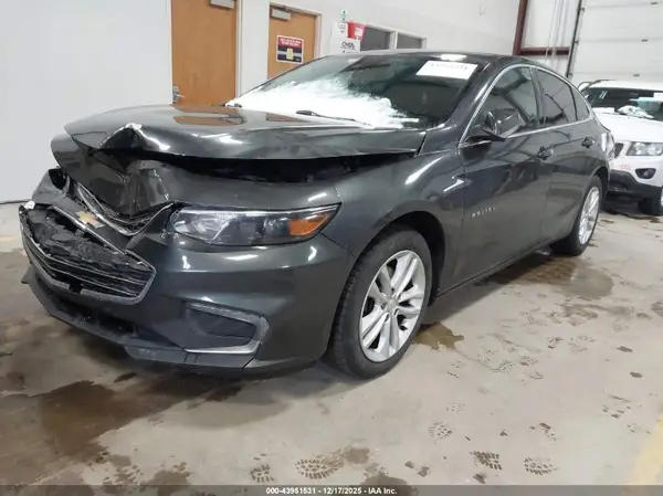 1G1ZD5ST7JF166331 2018 CHEVROLET MALIBU - Image 2