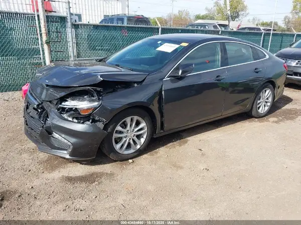 1G1ZD5ST7JF166538 2018 CHEVROLET MALIBU - Image 2