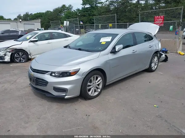 1G1ZD5ST7JF168919 2018 CHEVROLET MALIBU - Image 2