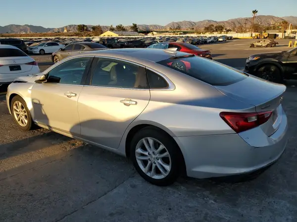 1G1ZD5ST7JF174073 2018 CHEVROLET MALIBU - Image 2