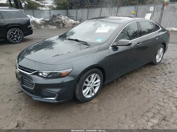 1G1ZD5ST7JF180469 2018 CHEVROLET MALIBU - Image 2