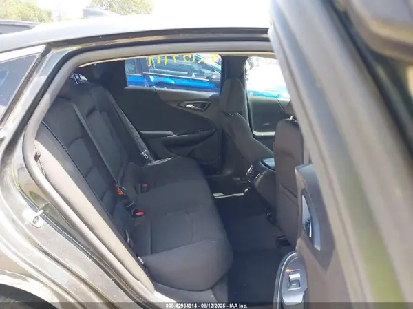1G1ZD5ST7JF180679 2018 CHEVROLET MALIBU - Image 8
