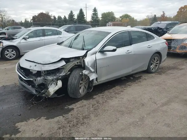 1G1ZD5ST7JF185137 2018 CHEVROLET MALIBU - Image 2