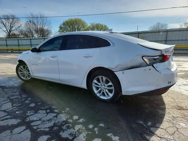 1G1ZD5ST7JF189463 2018 CHEVROLET MALIBU - Image 2