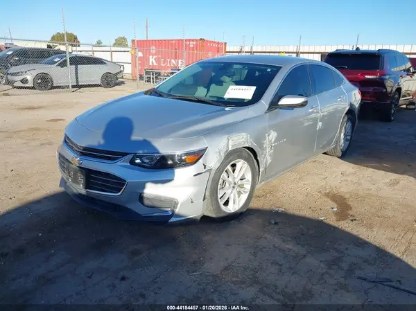 1G1ZD5ST7JF192637 2018 CHEVROLET MALIBU - Image 2