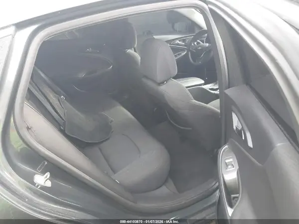 1G1ZD5ST7JF193870 2018 CHEVROLET MALIBU - Image 8