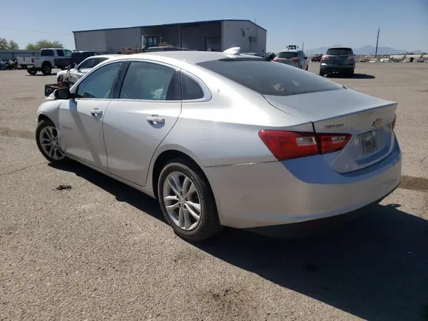 1G1ZD5ST7JF194596 2018 CHEVROLET MALIBU - Image 2