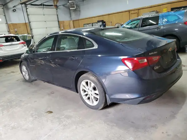 1G1ZD5ST7JF195957 2018 CHEVROLET MALIBU - Image 2