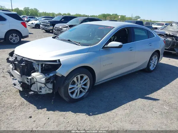 1G1ZD5ST7JF196042 2018 CHEVROLET MALIBU - Image 2