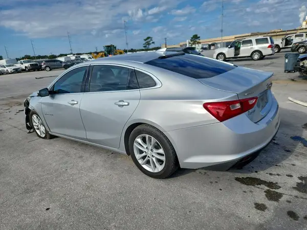 1G1ZD5ST7JF198230 2018 CHEVROLET MALIBU - Image 2
