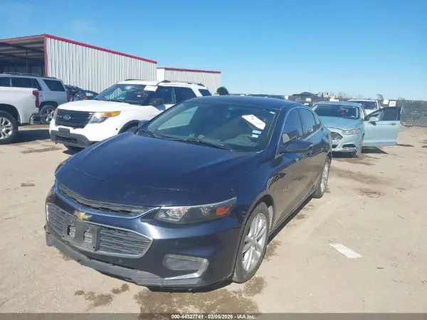 1G1ZD5ST7JF204964 2018 CHEVROLET MALIBU - Image 2