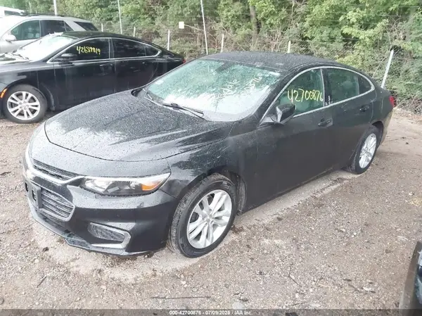 1G1ZD5ST7JF213700 2018 CHEVROLET MALIBU - Image 2