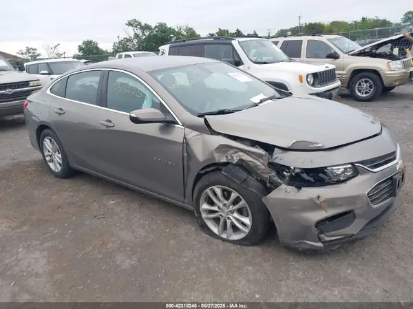 1G1ZD5ST7JF214815 2018 CHEVROLET MALIBU - Image 1