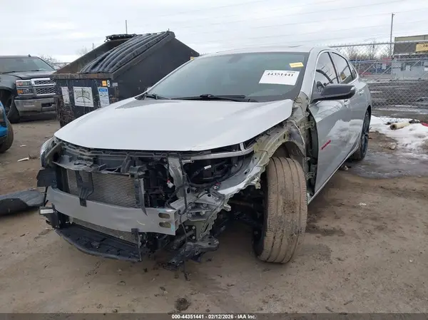 1G1ZD5ST7JF220193 2018 CHEVROLET MALIBU - Image 2