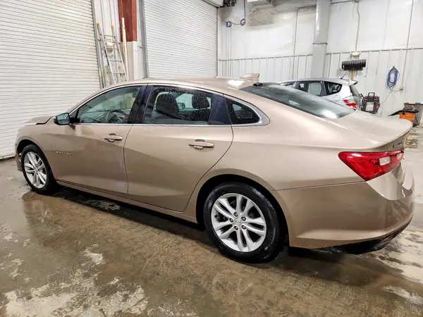 1G1ZD5ST7JF226110 2018 CHEVROLET MALIBU - Image 2