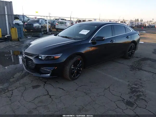 1G1ZD5ST7JF230660 2018 CHEVROLET MALIBU - Image 2