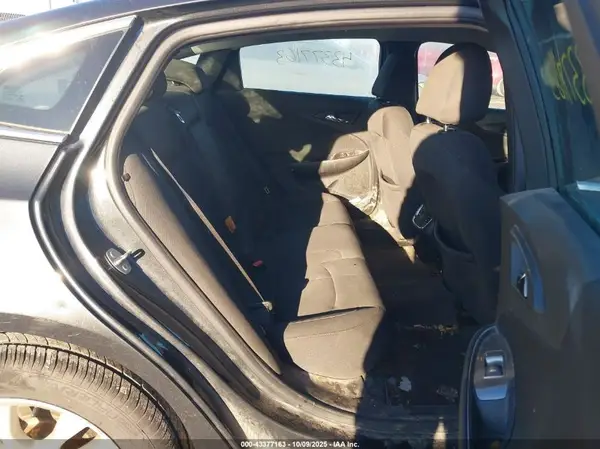 1G1ZD5ST7JF233140 2018 CHEVROLET MALIBU - Image 8