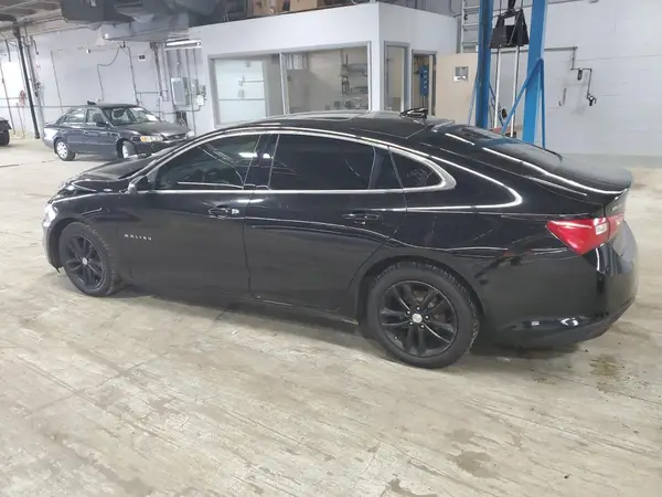 1G1ZD5ST7JF239004 2018 CHEVROLET MALIBU - Image 2