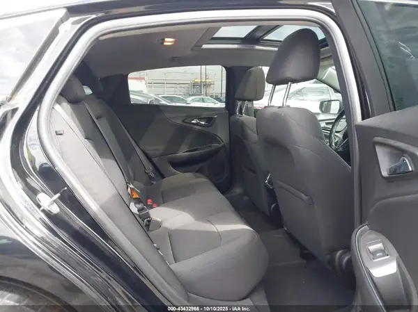 1G1ZD5ST7JF239455 2018 CHEVROLET MALIBU - Image 8